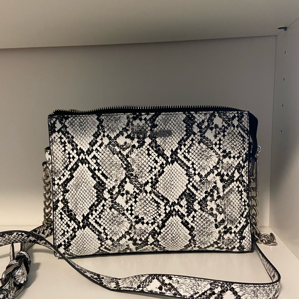 Steve Madden snake print crossbody